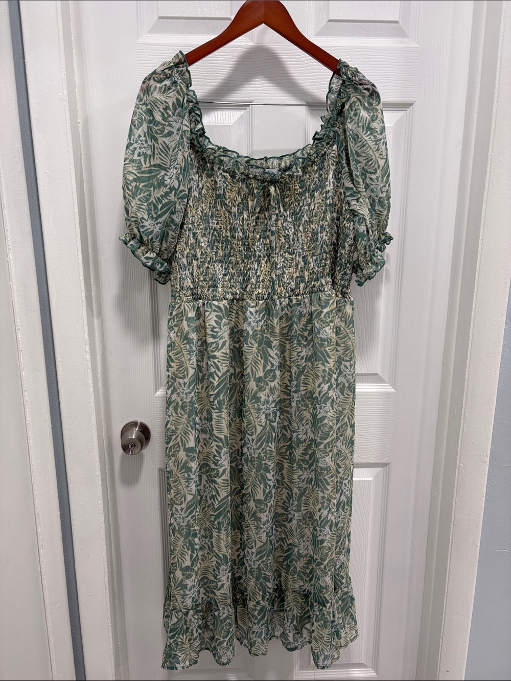 Mimi Chica Green Cream and Gold Leaf Smocked Midi Dress